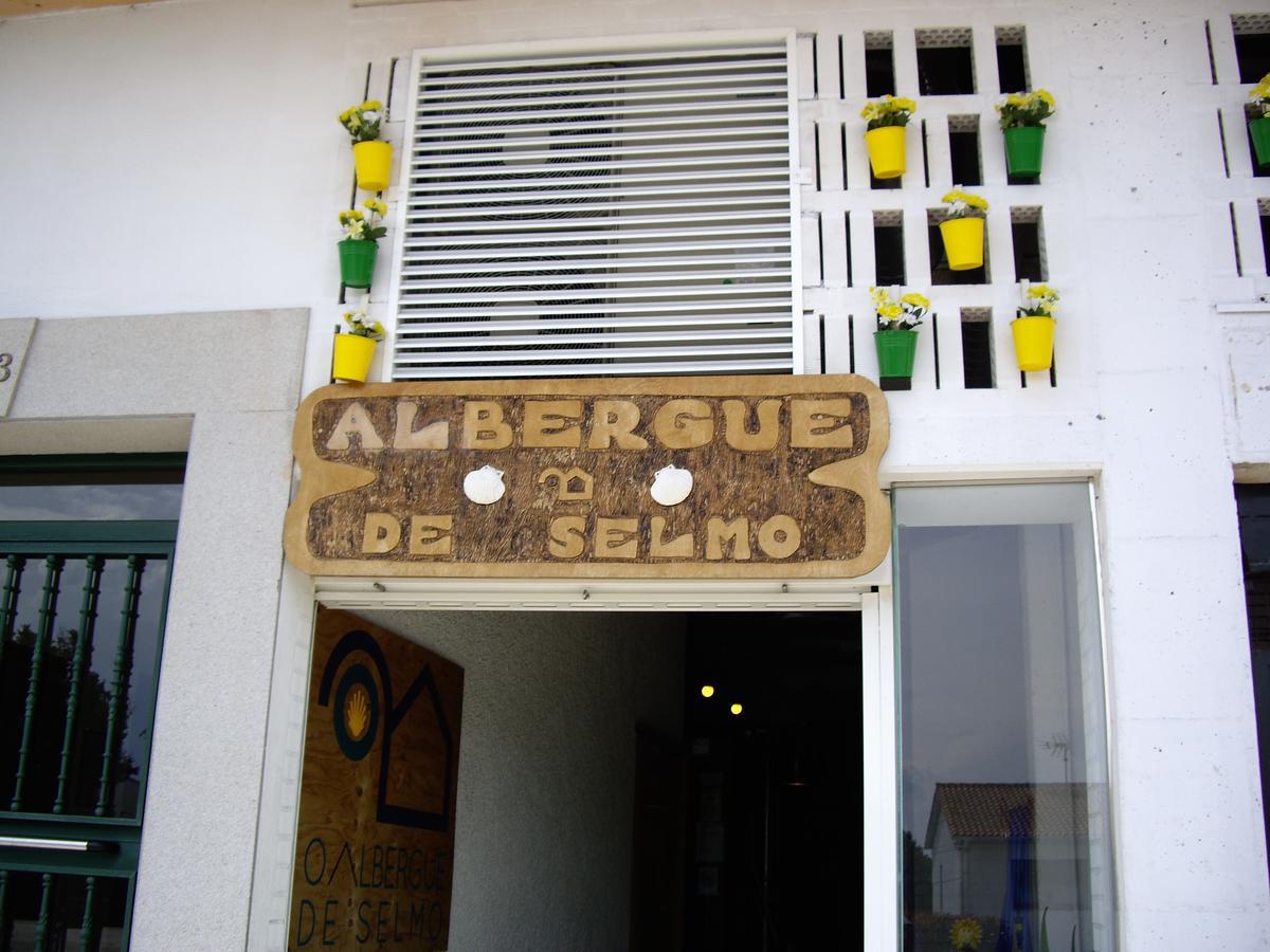 O Albergue De Selmo Arzúa Eksteriør bilde